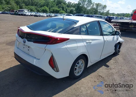 2021 Toyota Prius Prime Le z USA, uszkodzony, nr VIN JTDKAMFP8M3193990